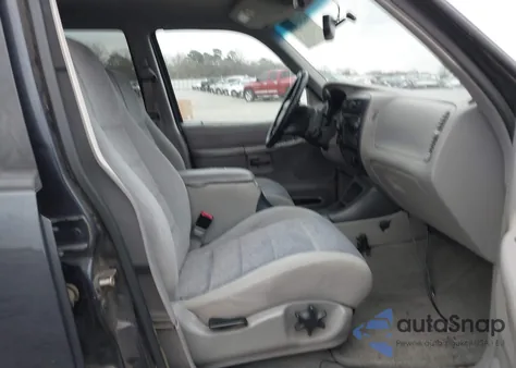 2000 Ford Explorer Xlt from USA, damaged, VIN 1FMZU73E1YUB13872